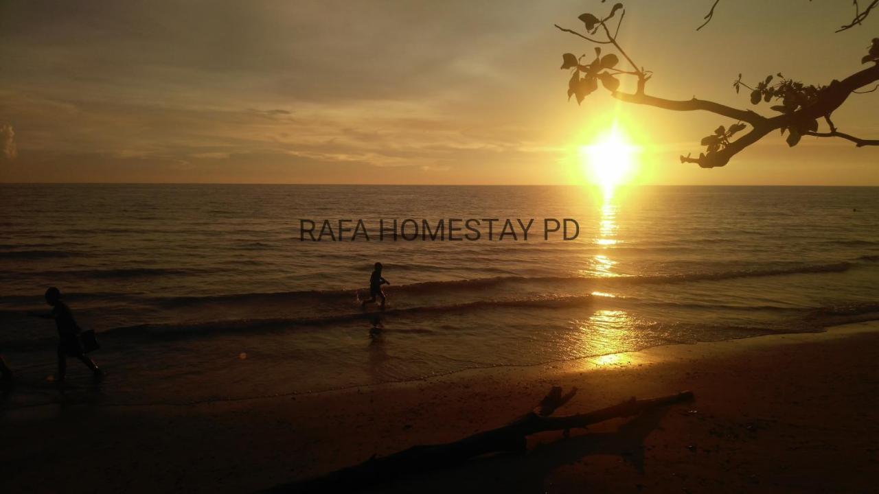 Rafa Homestay Pd 波德申 外观 照片